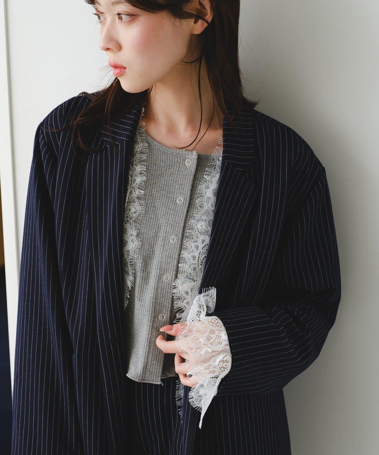 可拆卸蕾絲多方式設計夾克