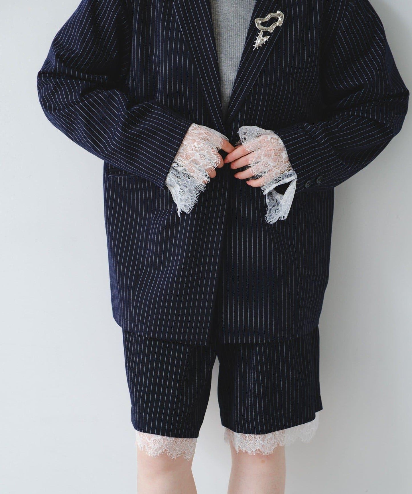 可拆卸蕾絲多方式設計夾克