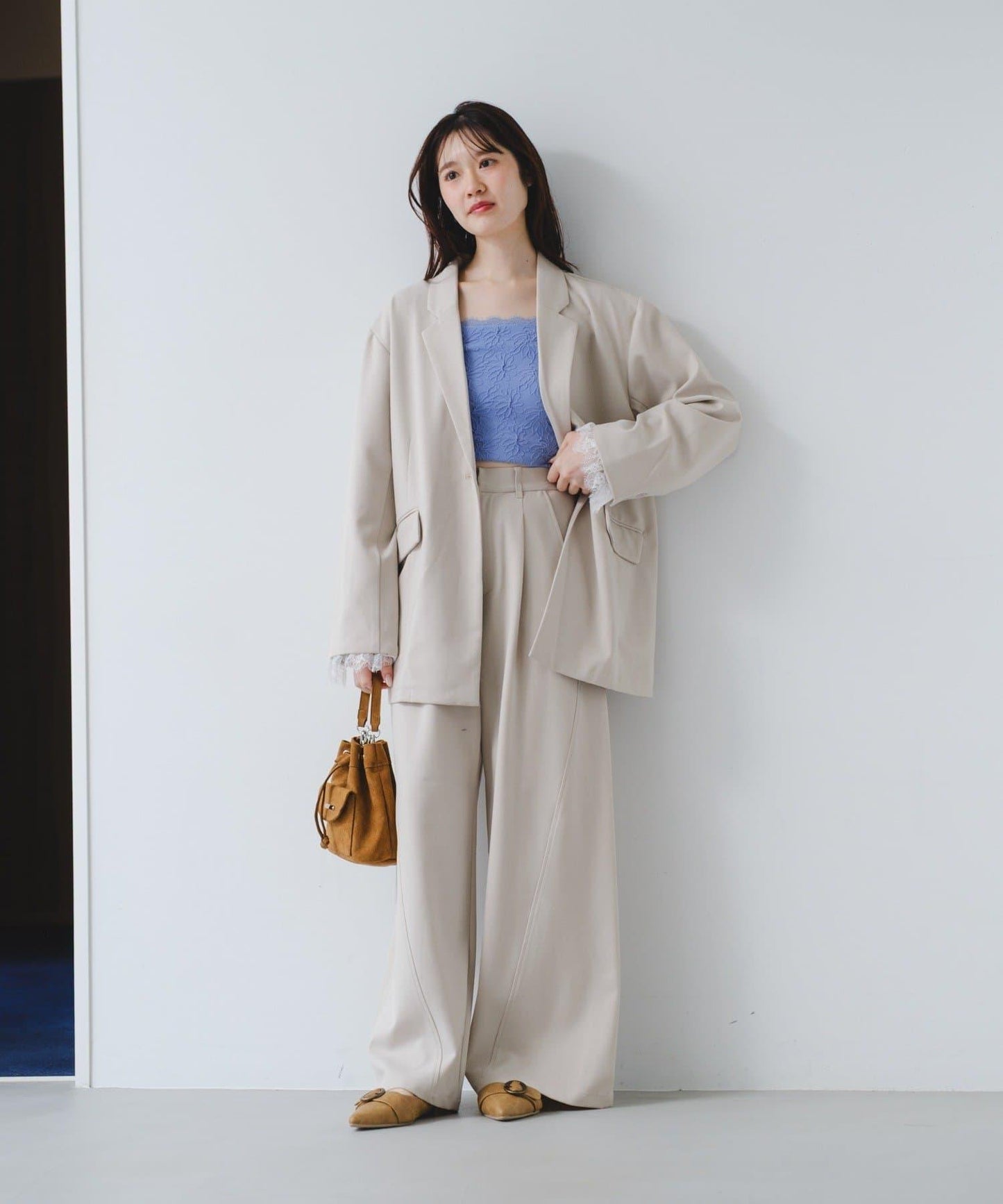 可拆卸蕾絲多方式設計夾克