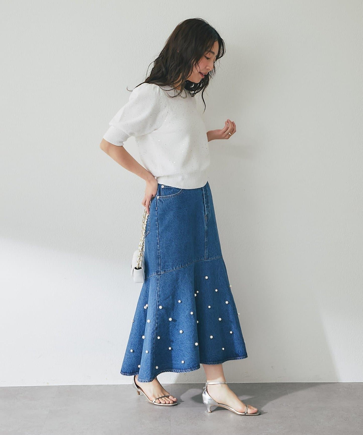 亮片泡泡袖圈圈紗針織上衣