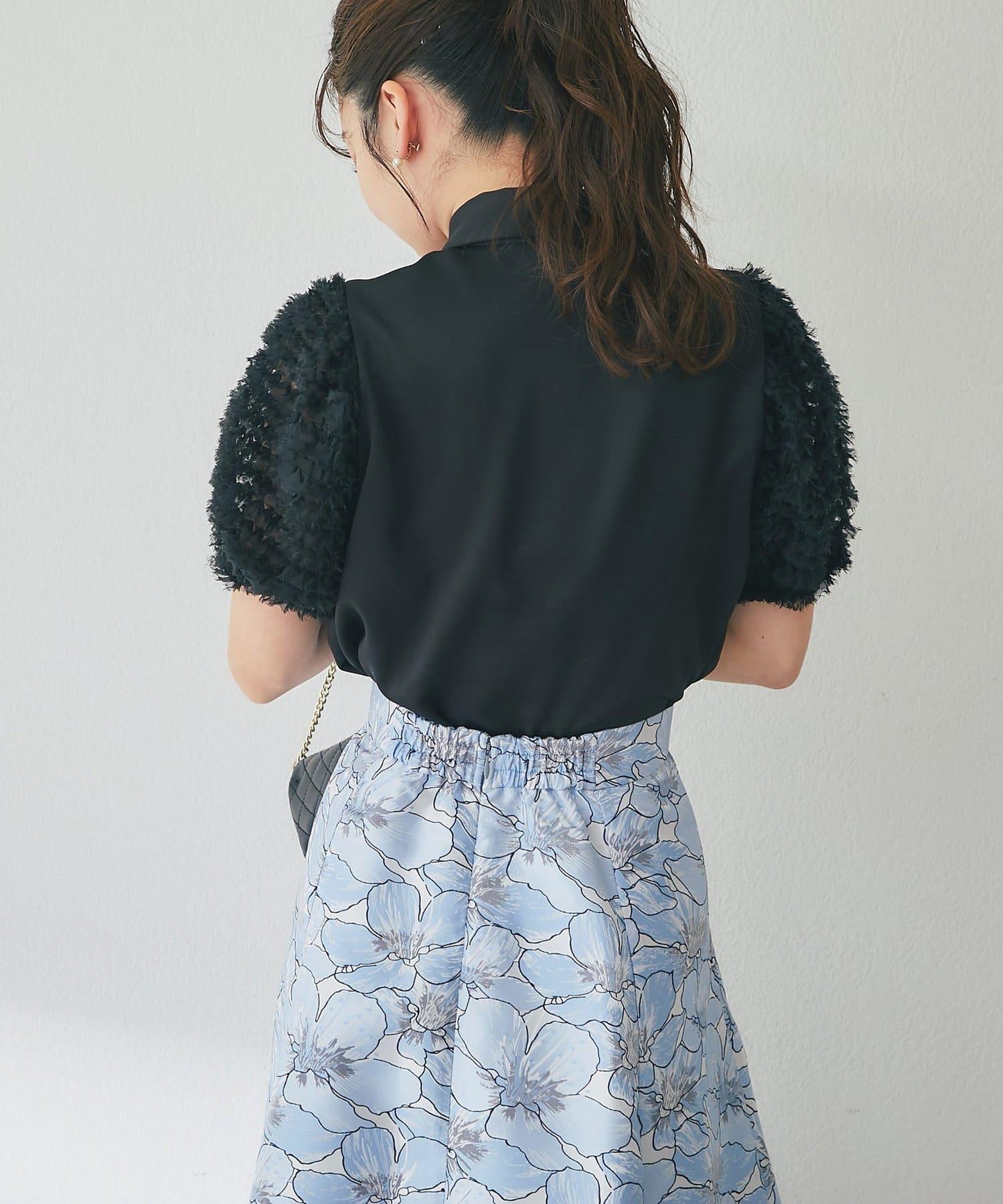 荷葉邊網紗袖 釘珠紐扣 女襯衫