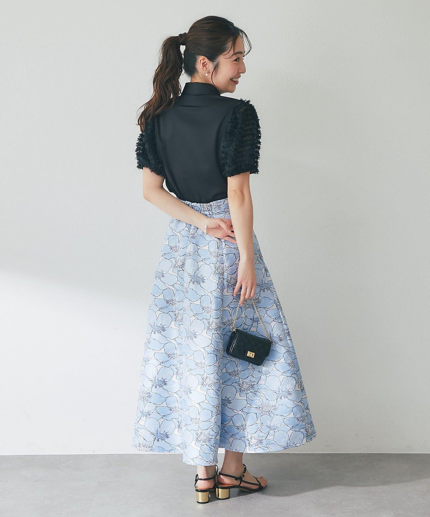 荷葉邊網紗袖 釘珠紐扣 女襯衫