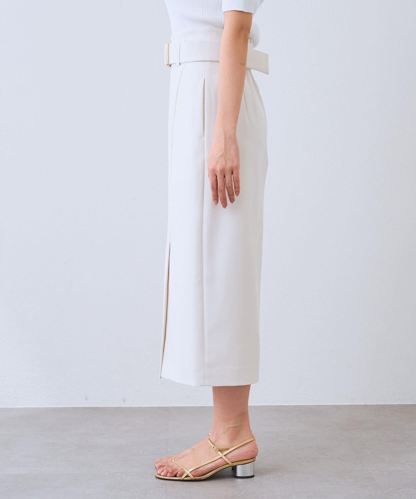 腰帶設計 窄擺半身裙