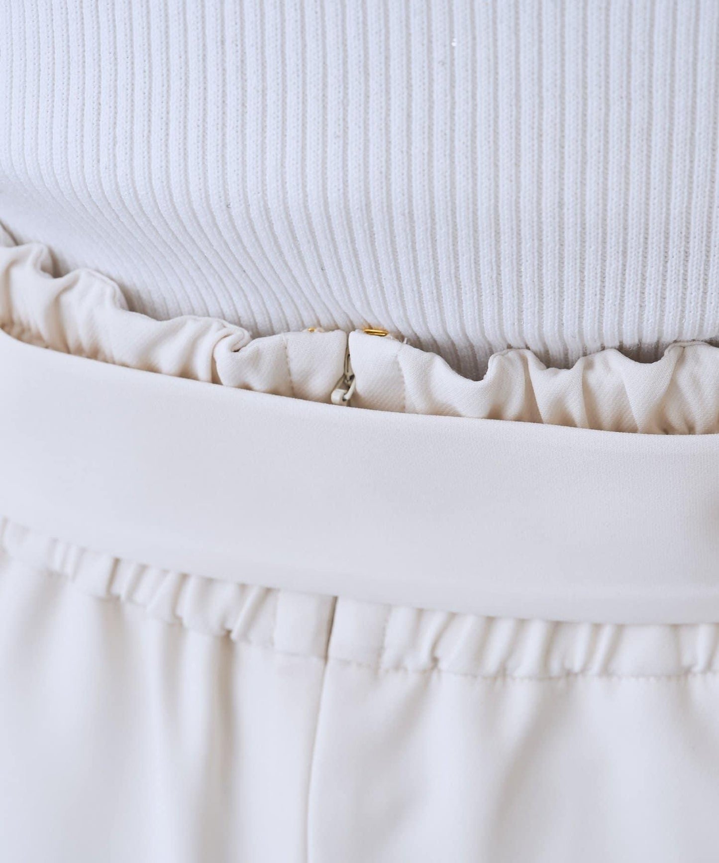 腰帶設計 窄擺半身裙