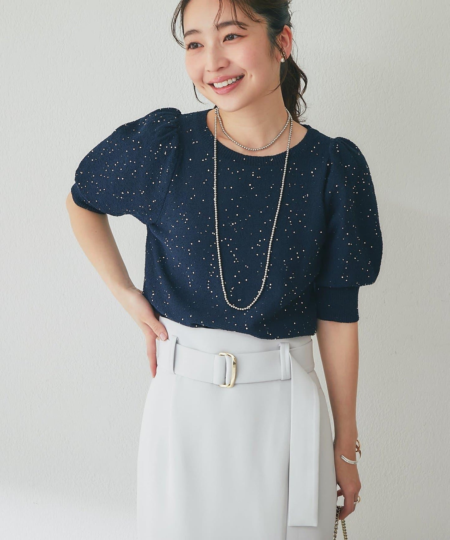 亮片泡泡袖圈圈紗針織上衣