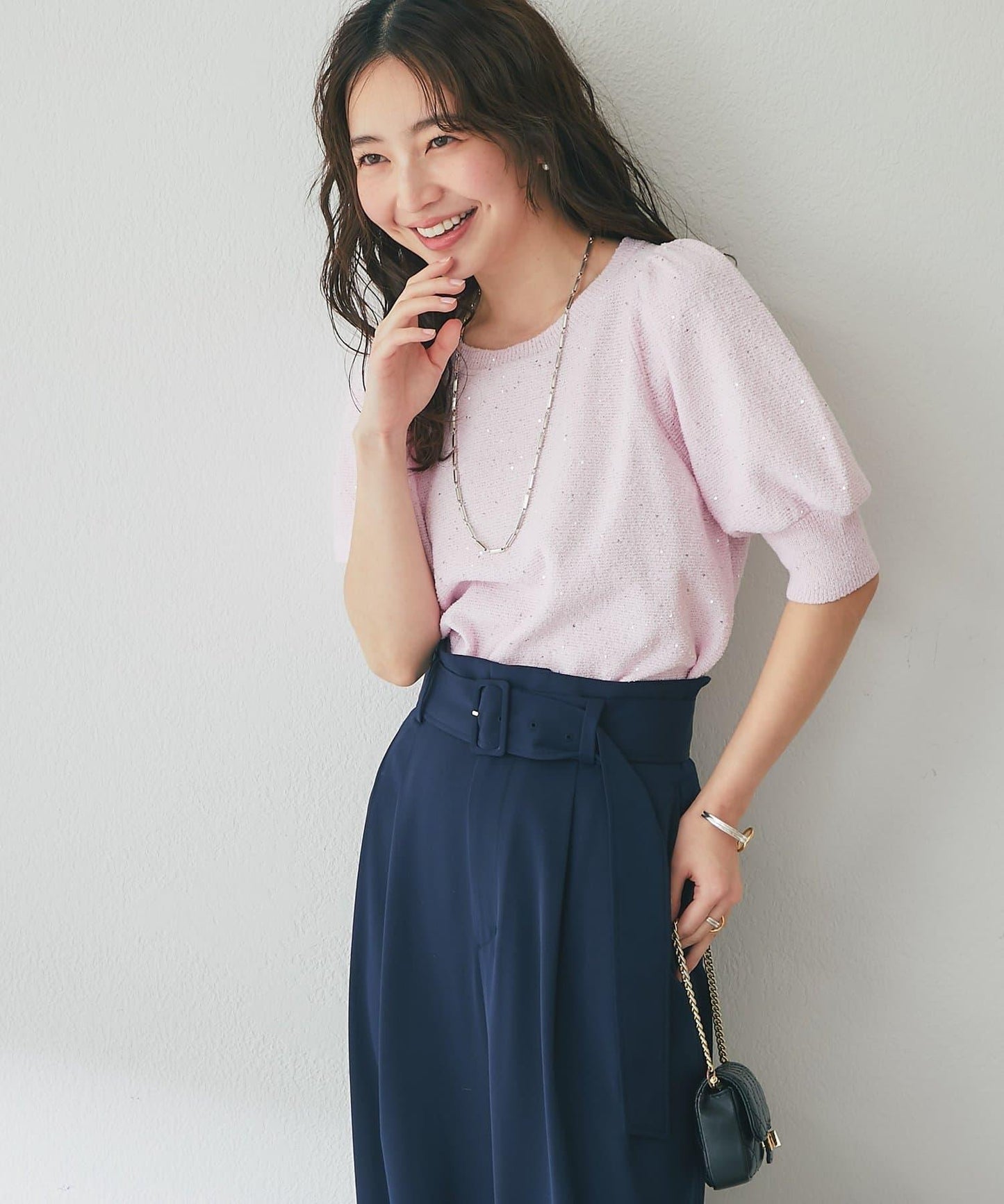 亮片泡泡袖圈圈紗針織上衣