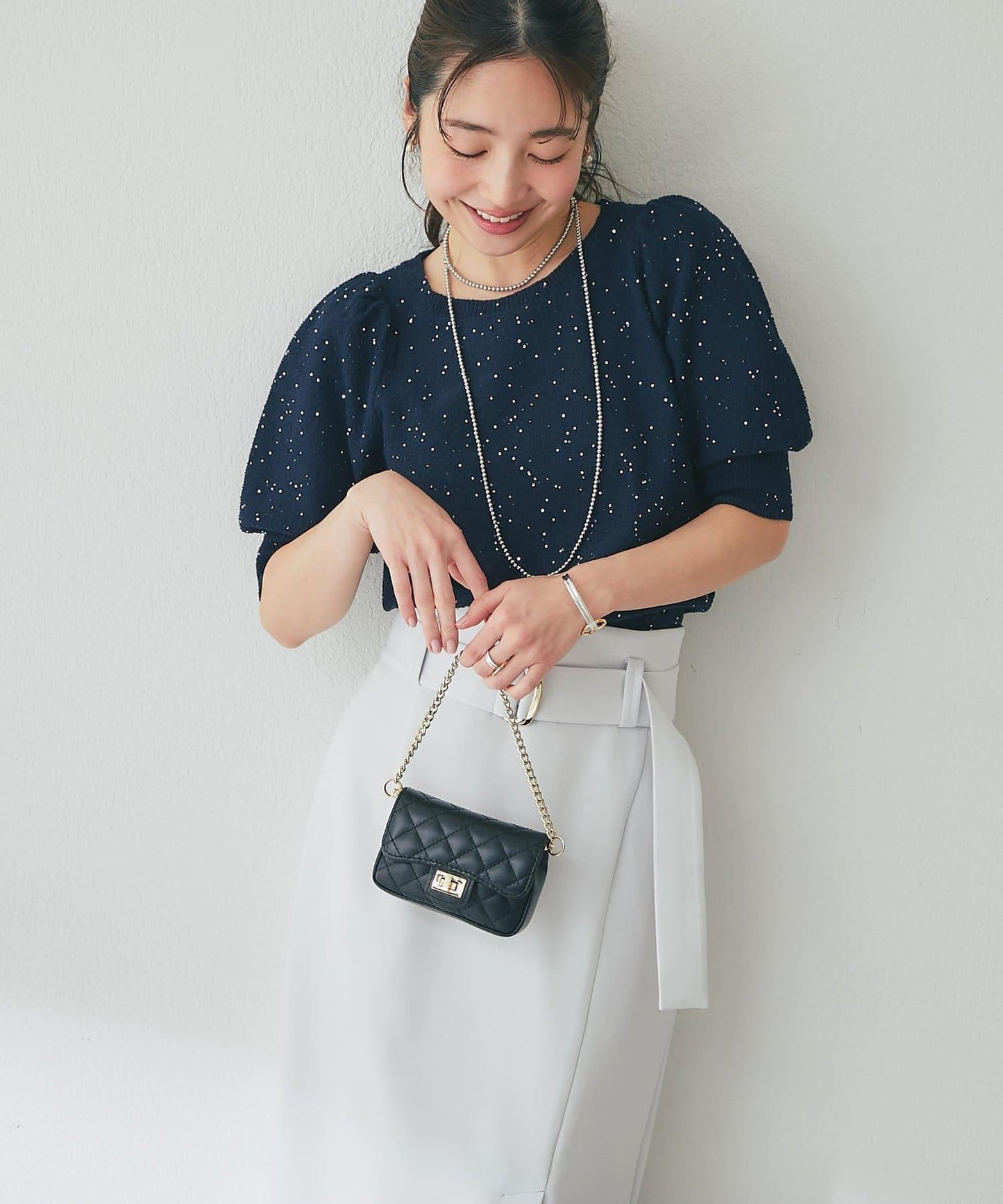 亮片泡泡袖圈圈紗針織上衣