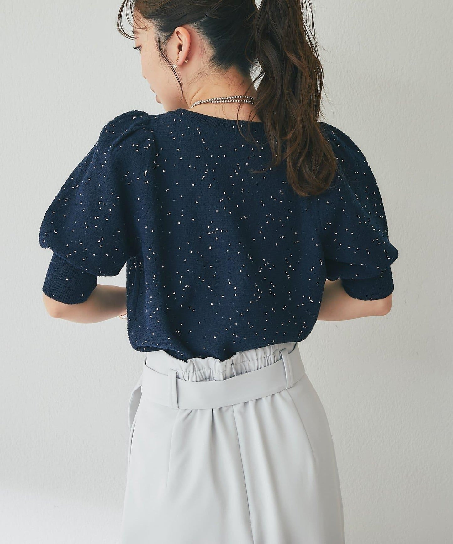亮片泡泡袖圈圈紗針織上衣