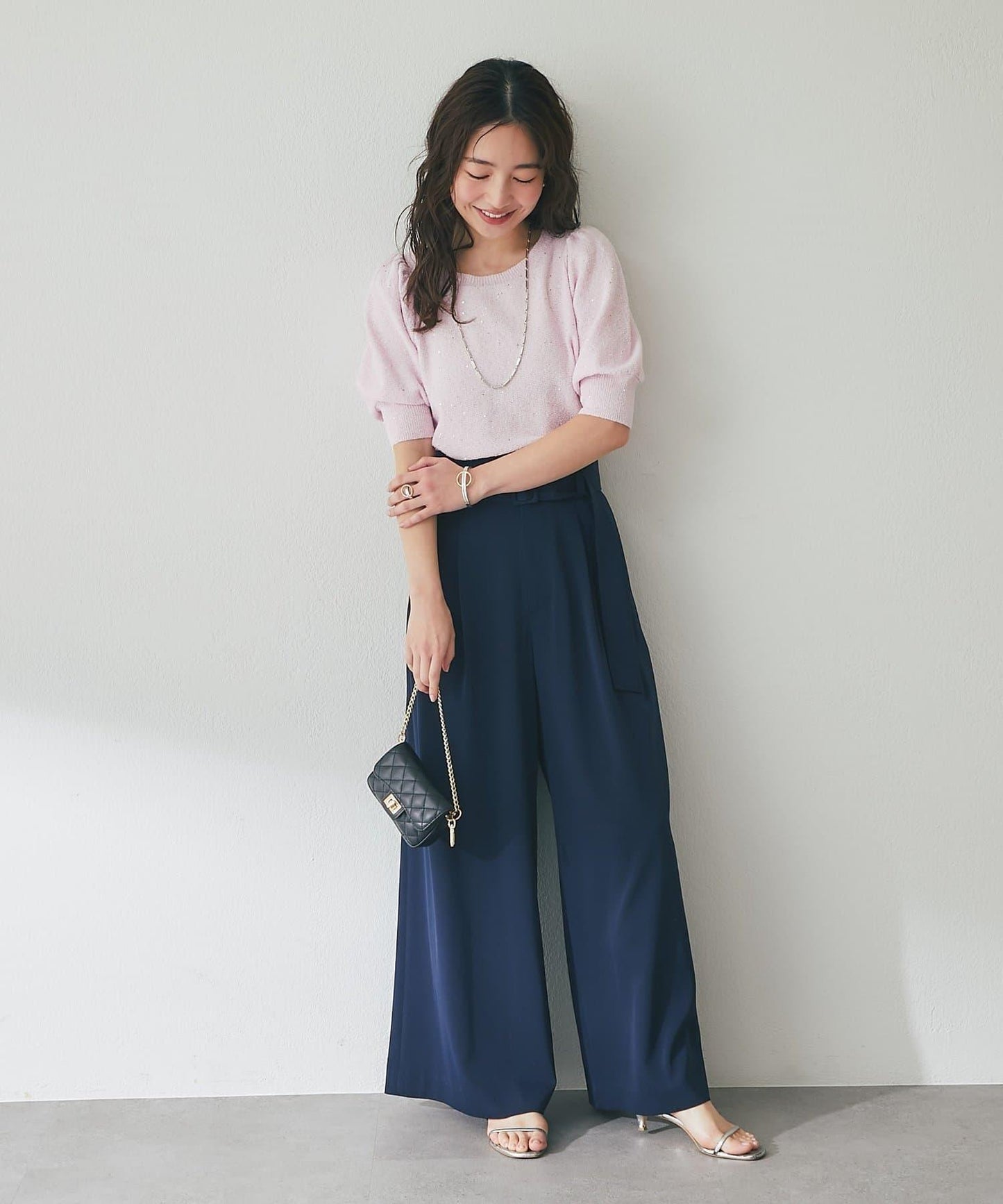 亮片泡泡袖圈圈紗針織上衣