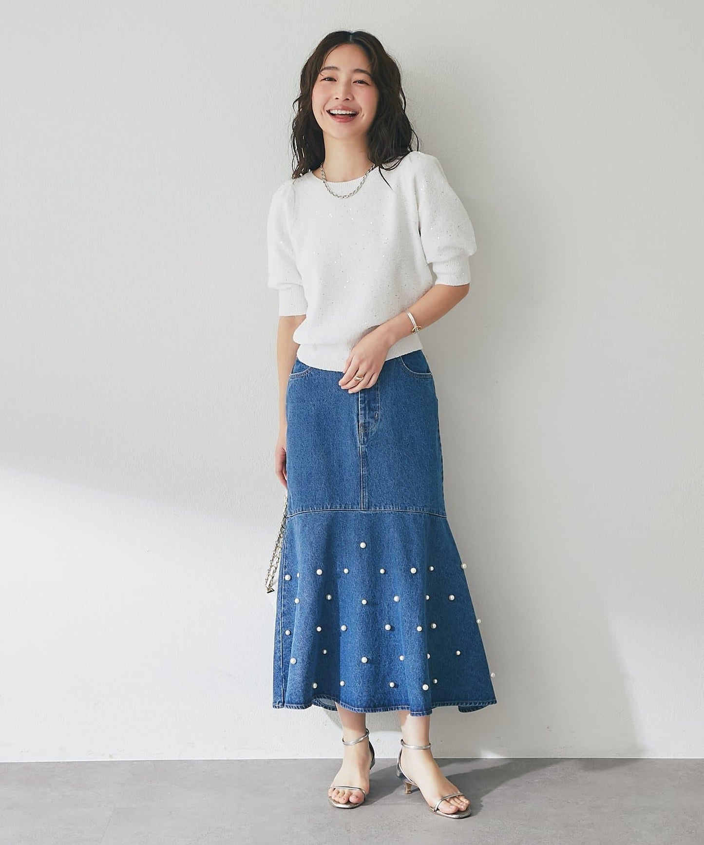 亮片泡泡袖圈圈紗針織上衣