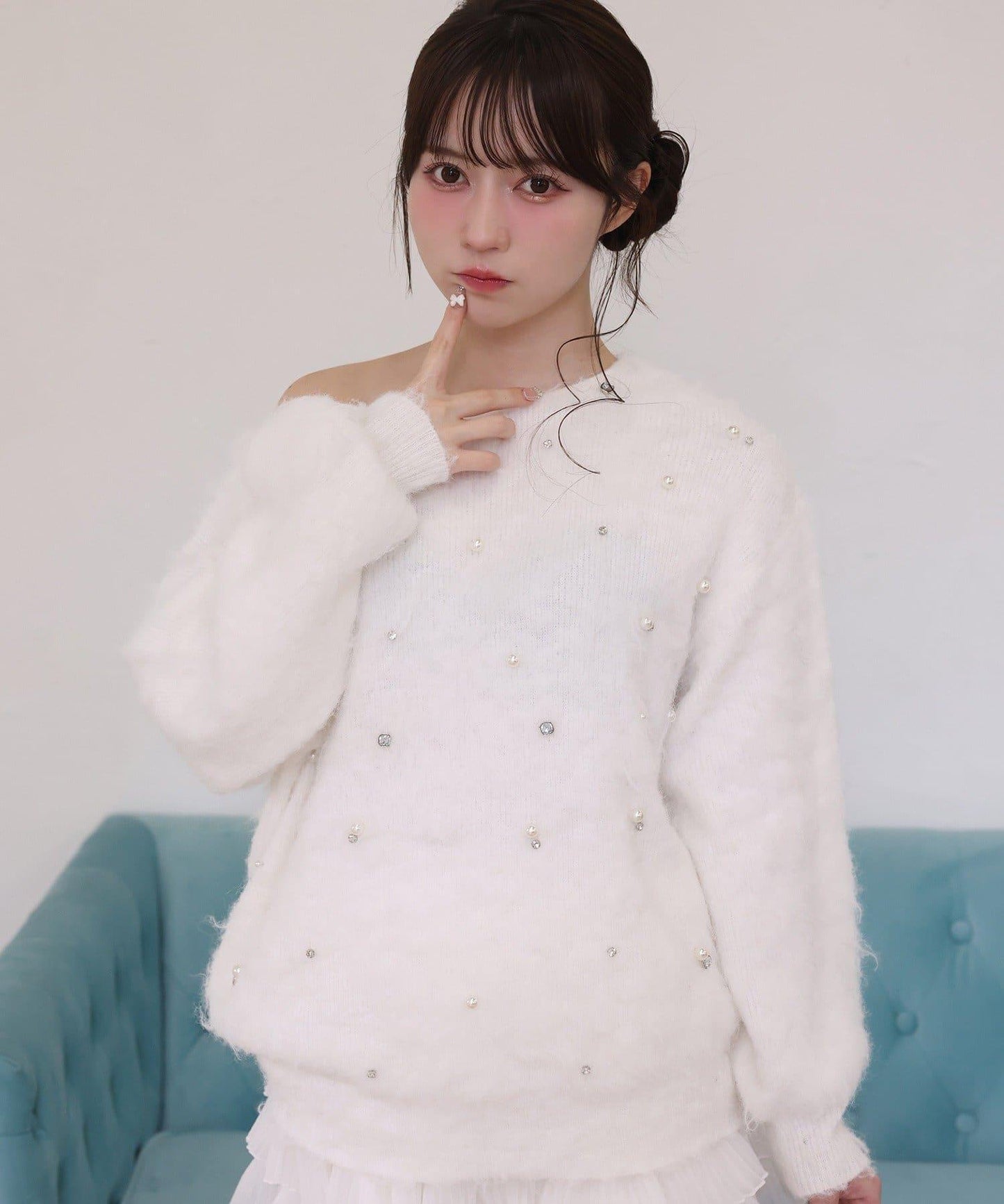 珠飾毛絨針織上衣