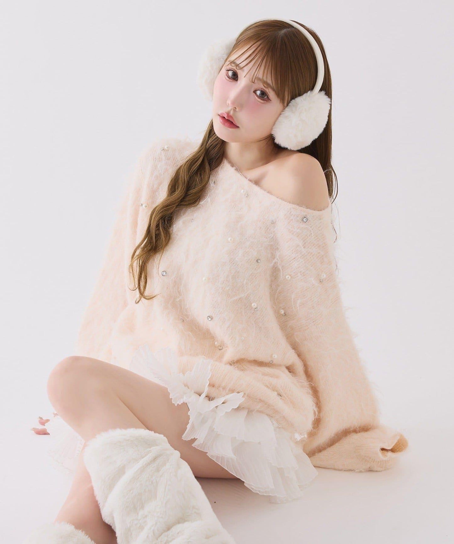 珠飾毛絨針織上衣