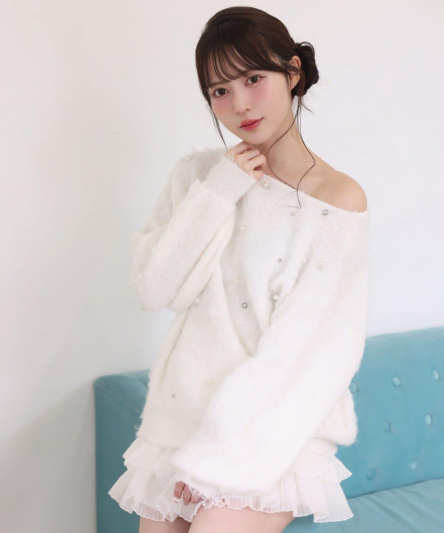 珠飾毛絨針織上衣