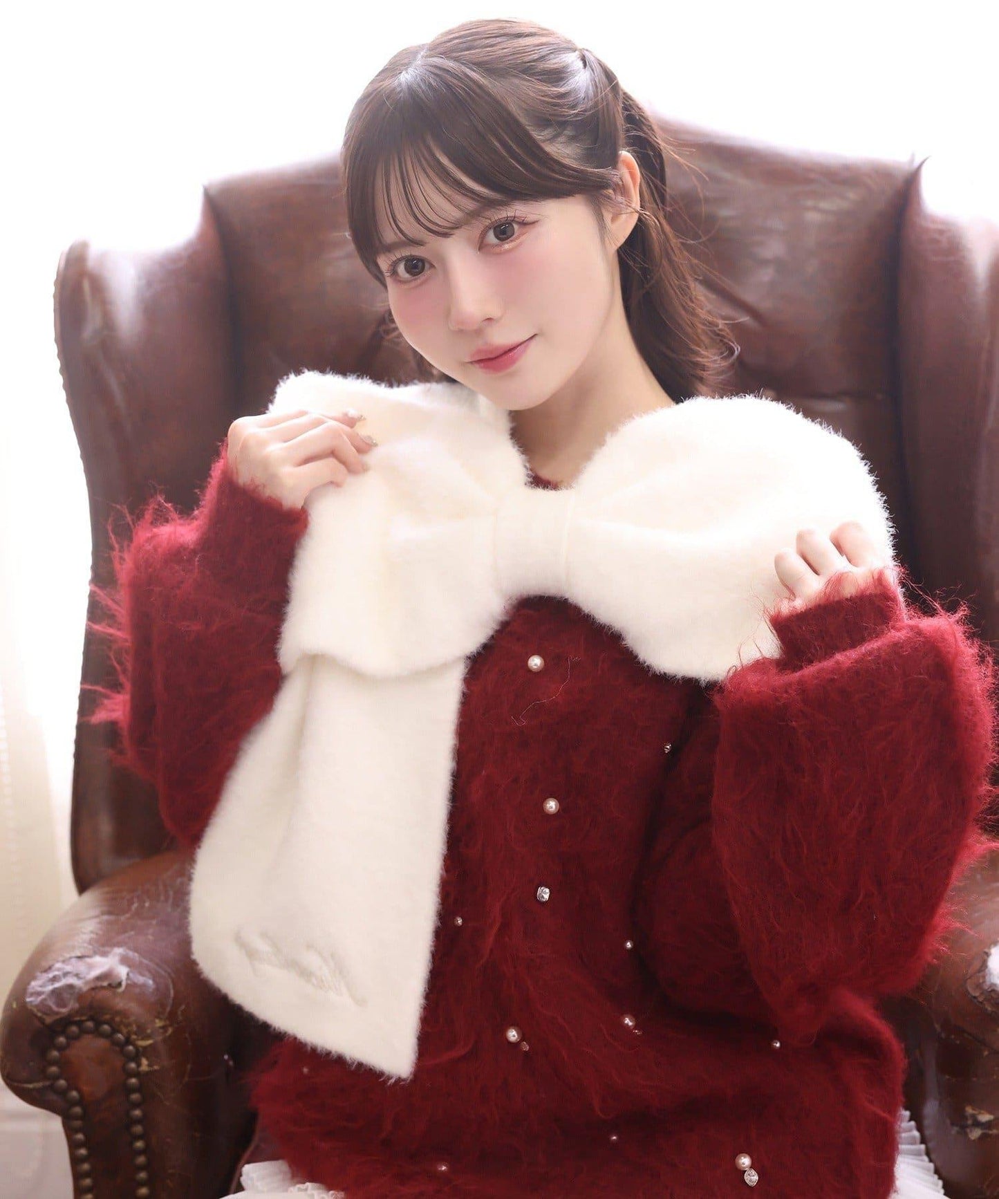 珠飾毛絨針織上衣