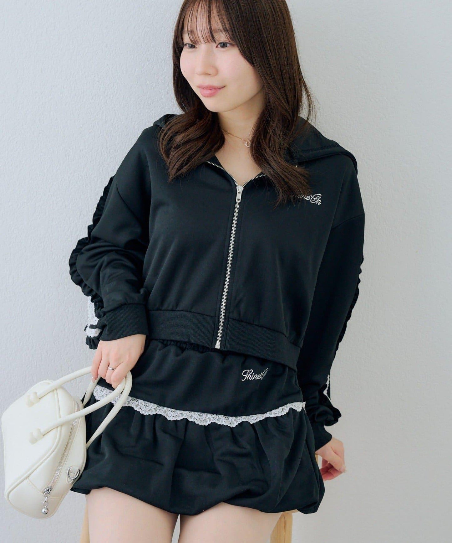 RMAF 成套 運動風蕾絲 連帽衛衣