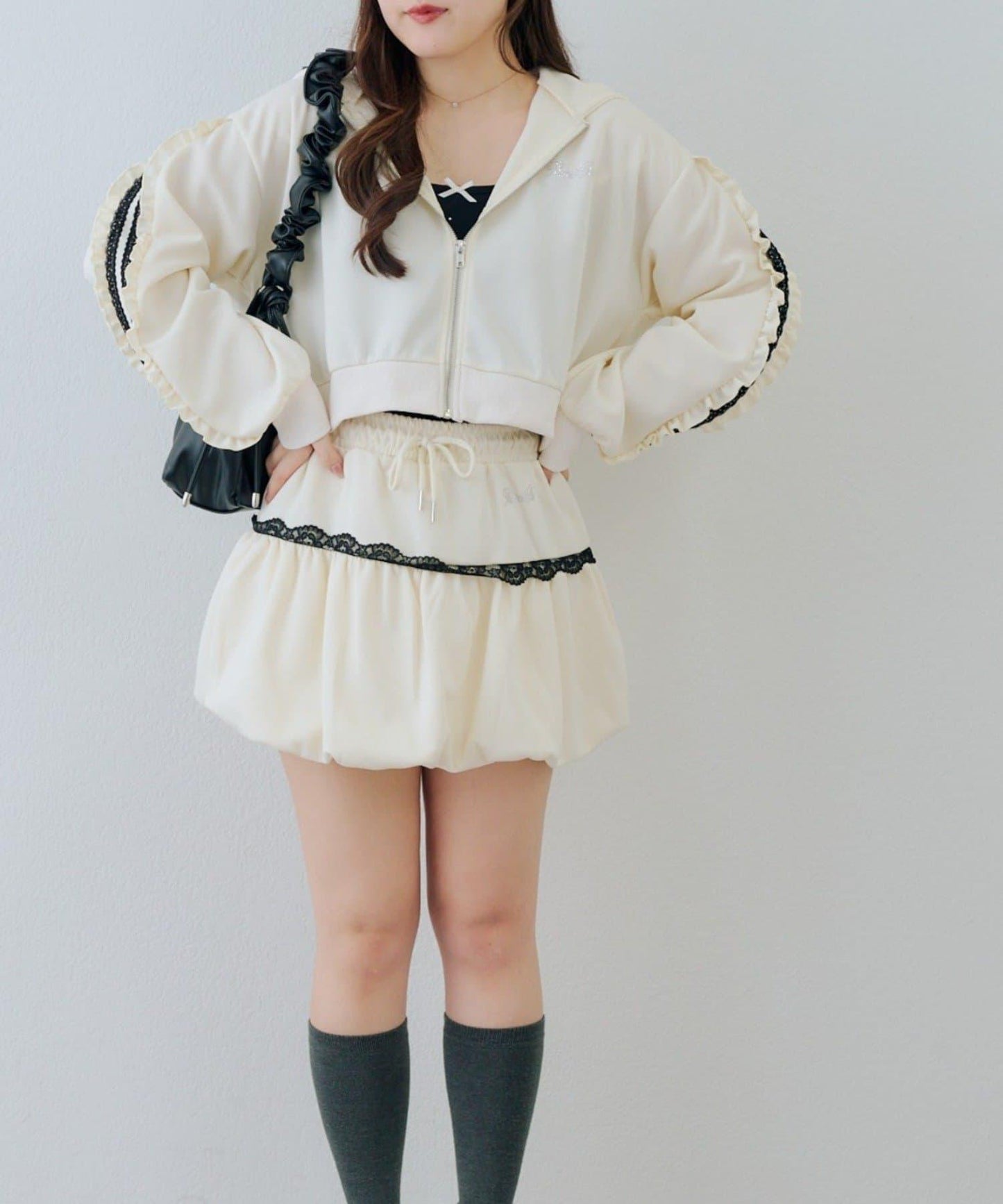 RMAF 成套 運動風蕾絲 連帽衛衣