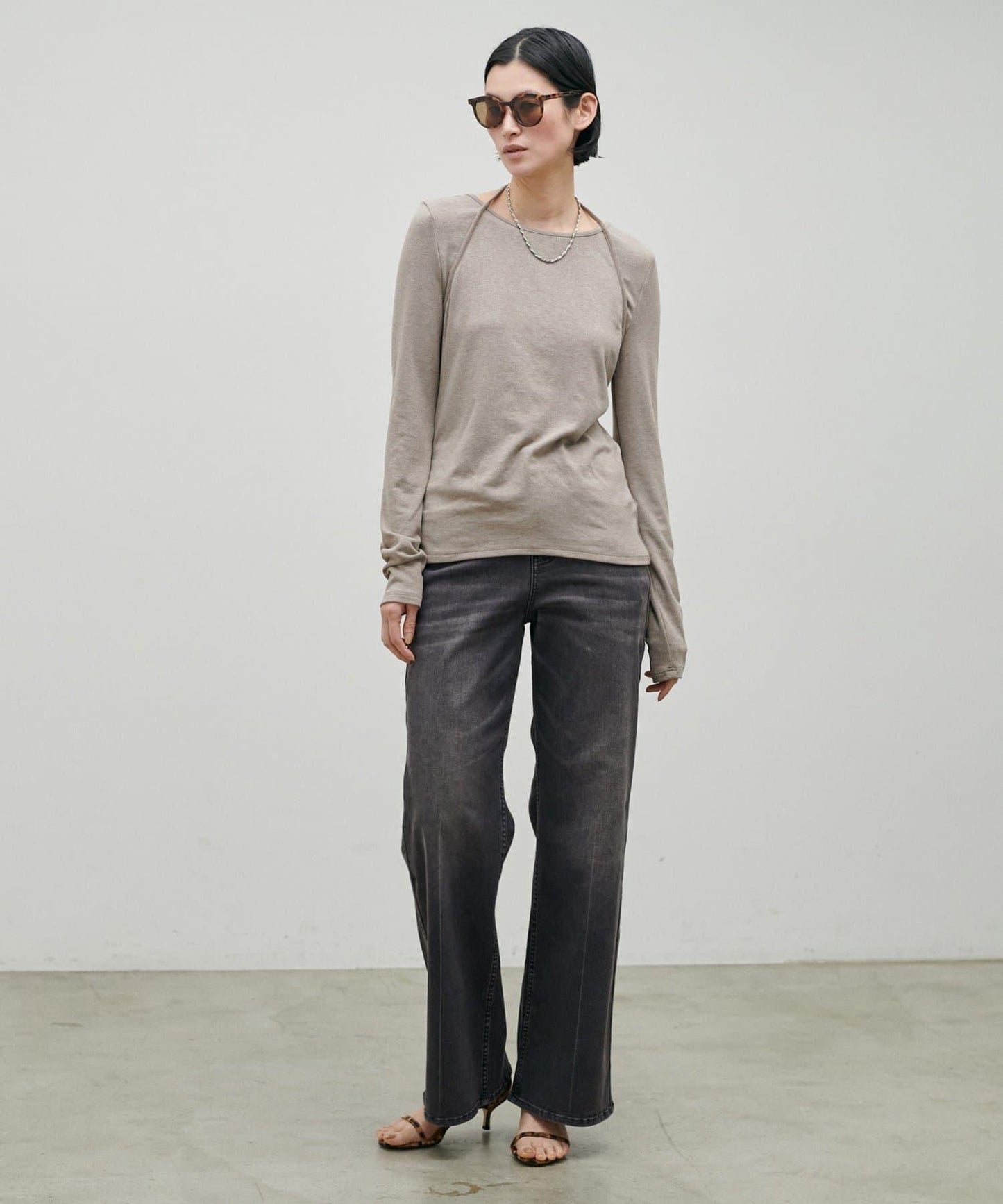 彈力喇叭牛仔褲