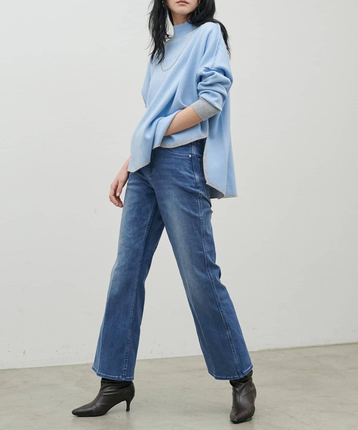 彈力喇叭牛仔褲