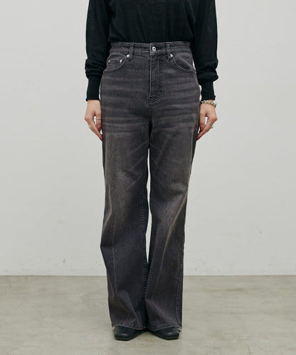 彈力喇叭牛仔褲