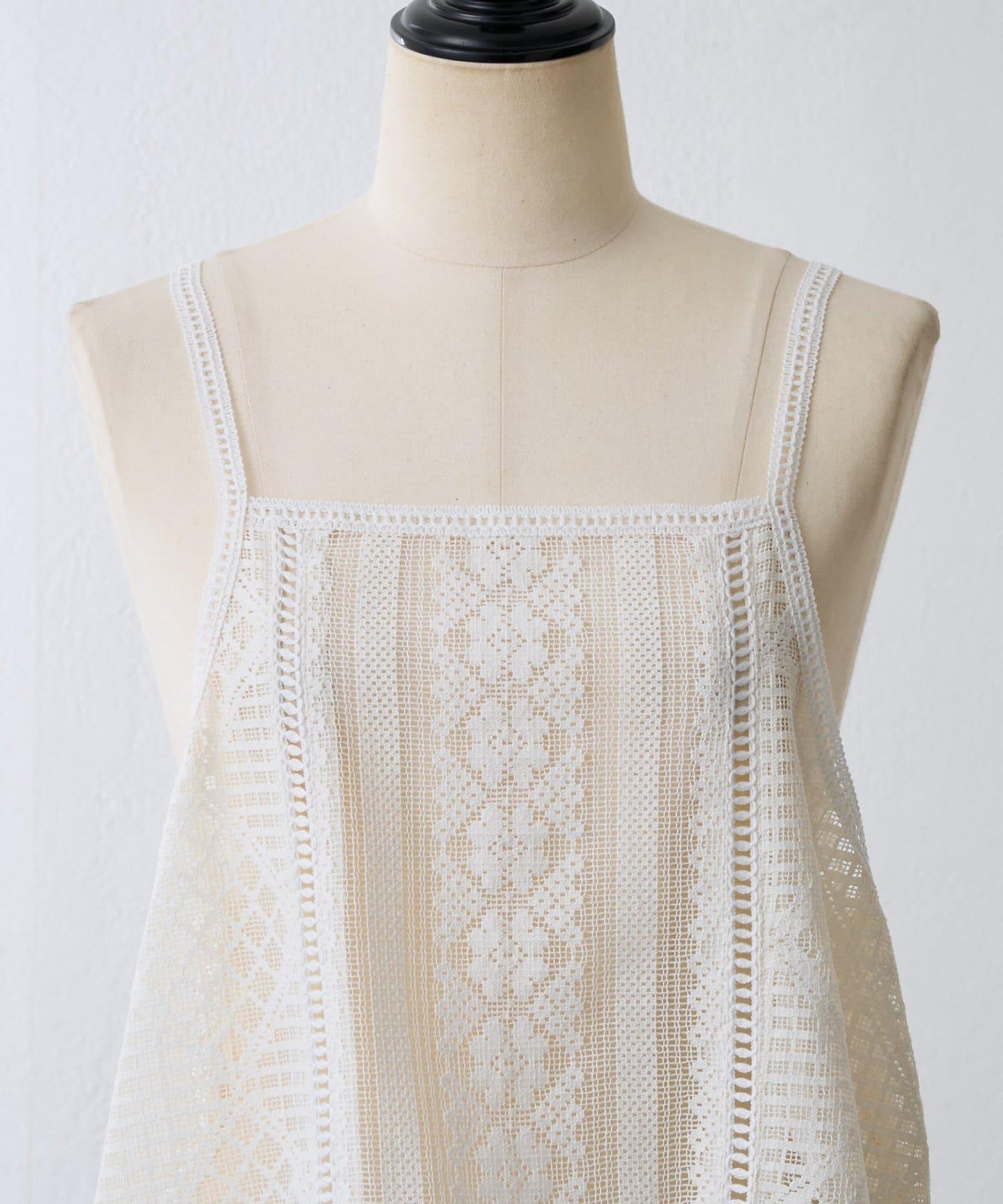 全蕾絲設計 吊帶背心