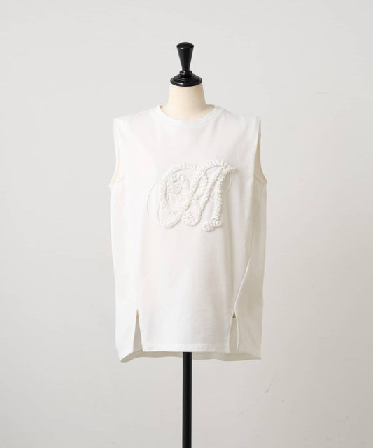 BA刺繡設計休閒上衣