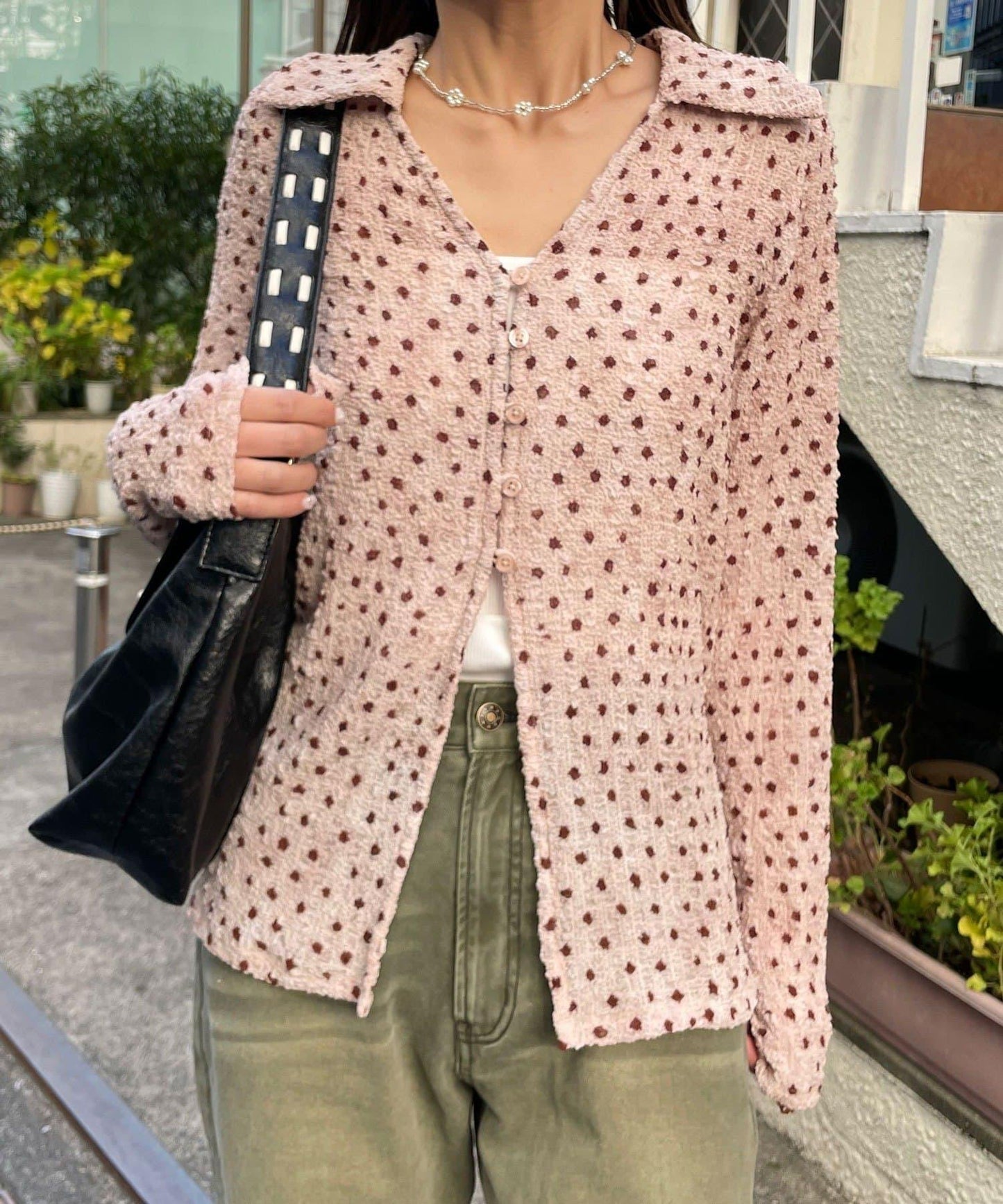 凹凸紋V領開襟襯衫