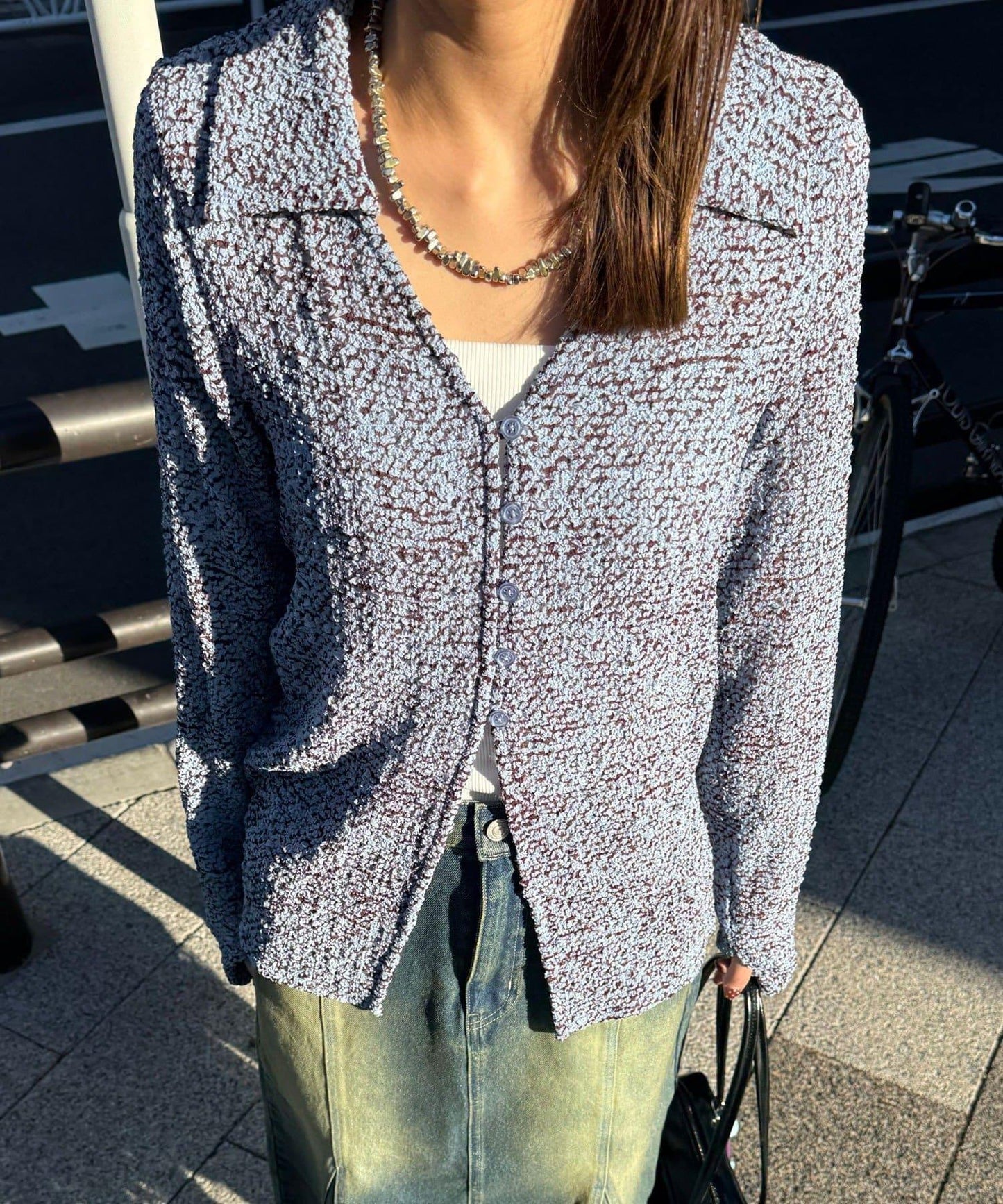 凹凸紋V領開襟襯衫