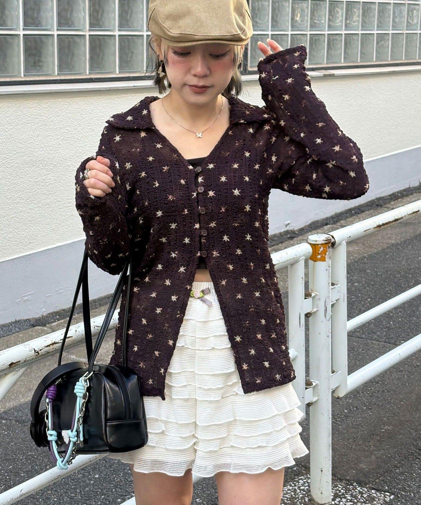 凹凸紋V領開襟襯衫