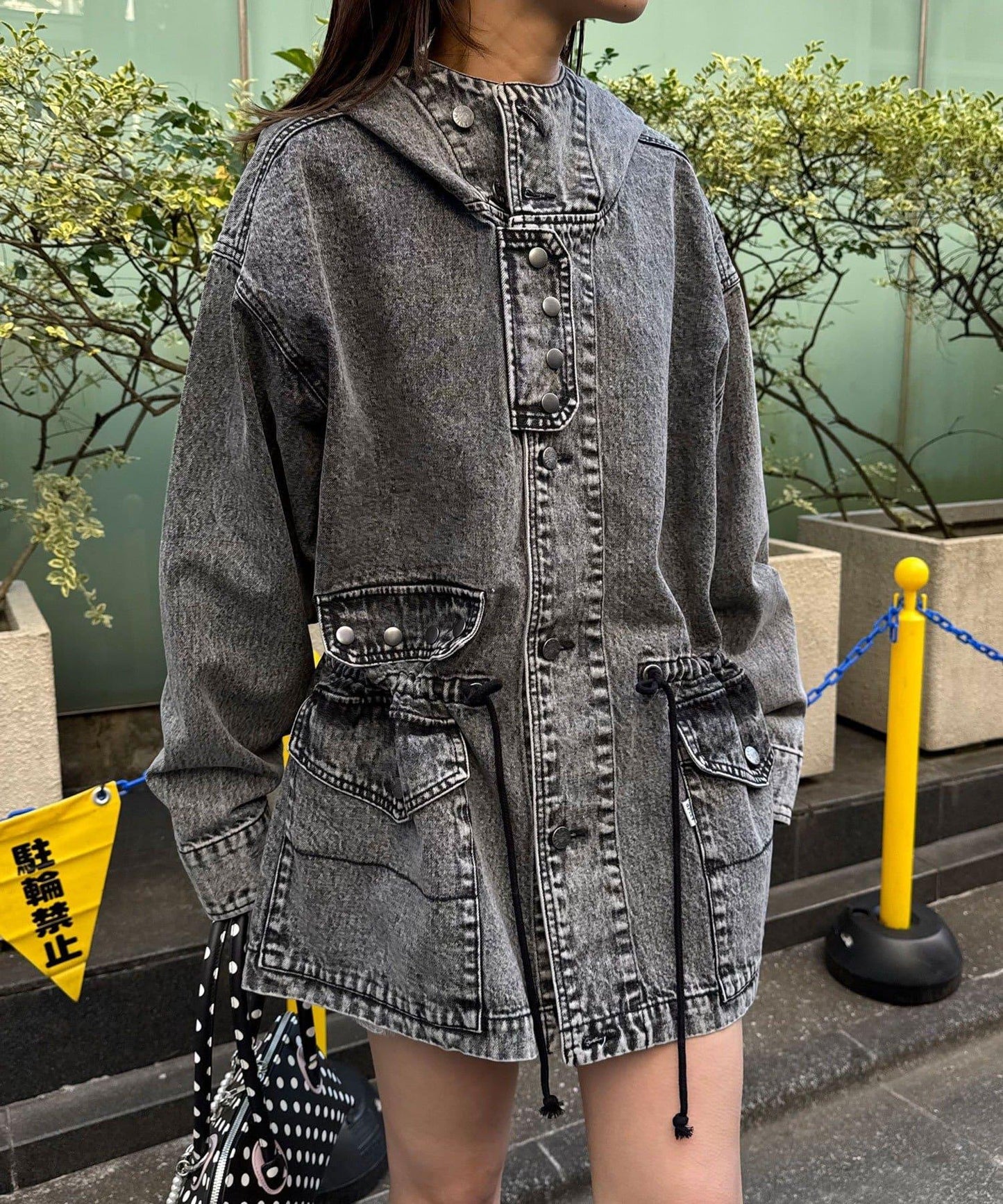 ANTI WARP 牛仔罩衫連帽夾克