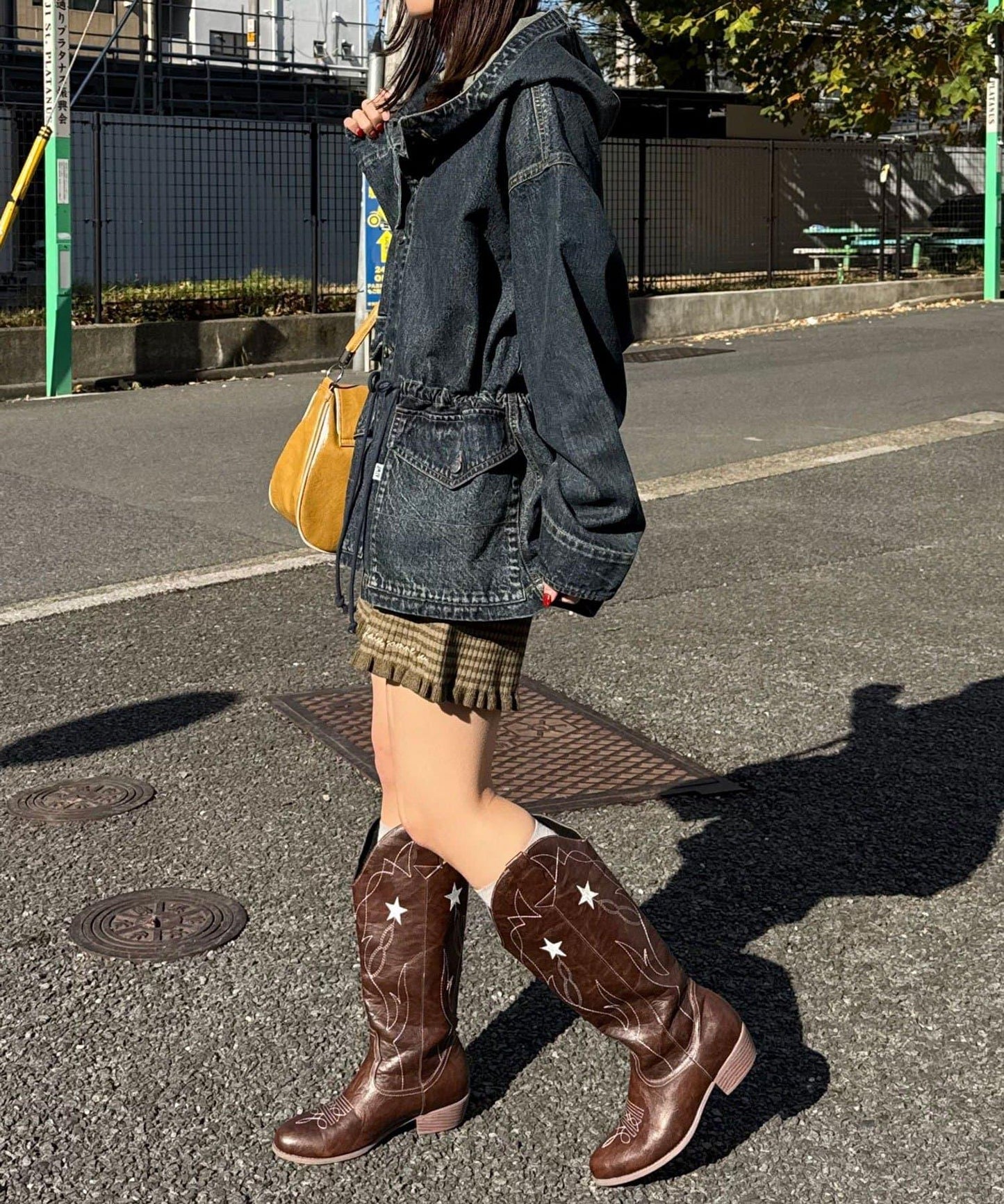 ANTI WARP 牛仔罩衫連帽夾克