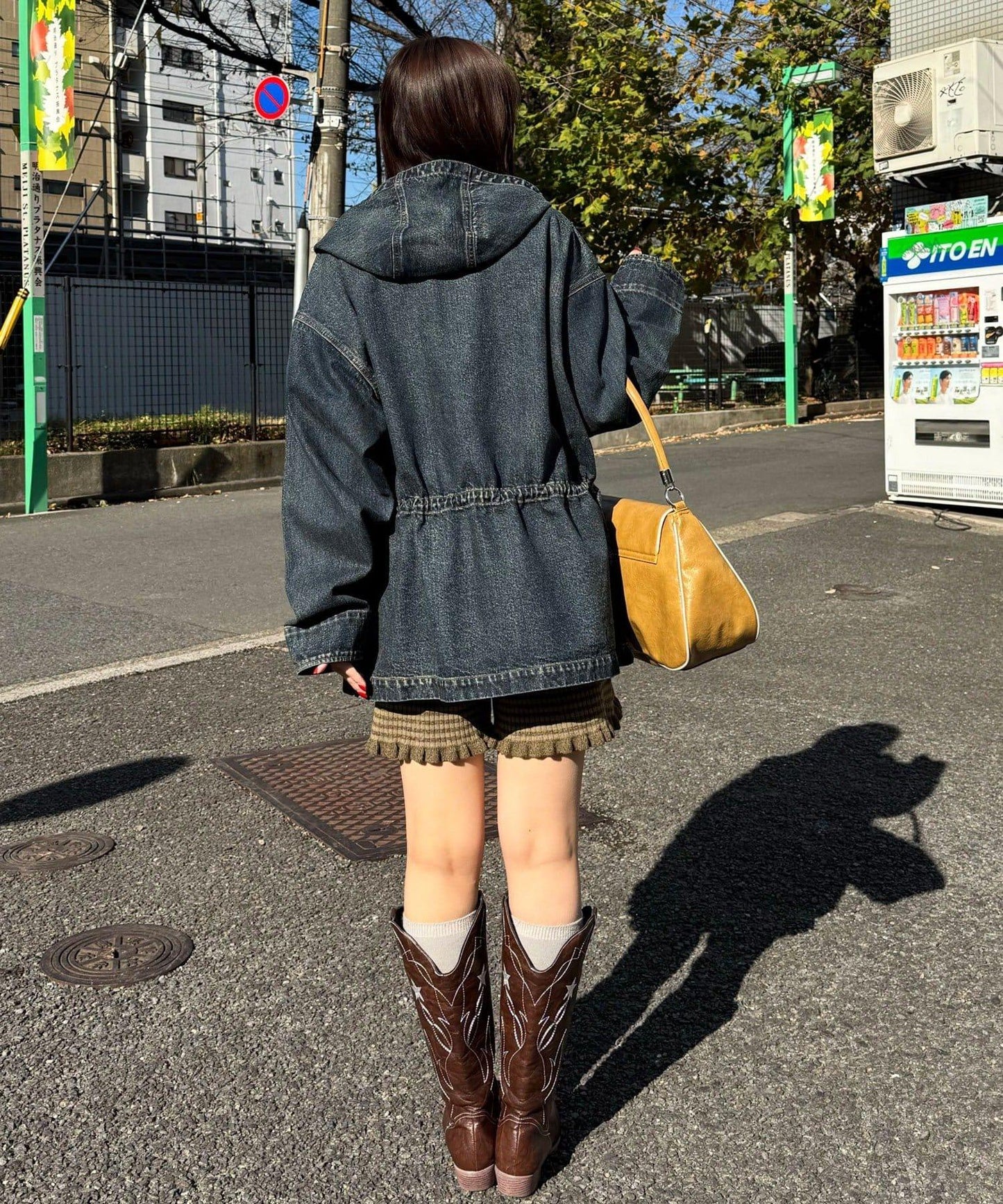 ANTI WARP 牛仔罩衫連帽夾克