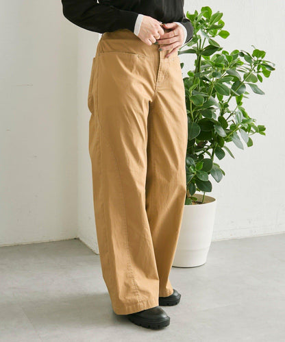 修飾腿部 寬鬆闊腿 拼接 後腰鬆緊設計 褲子