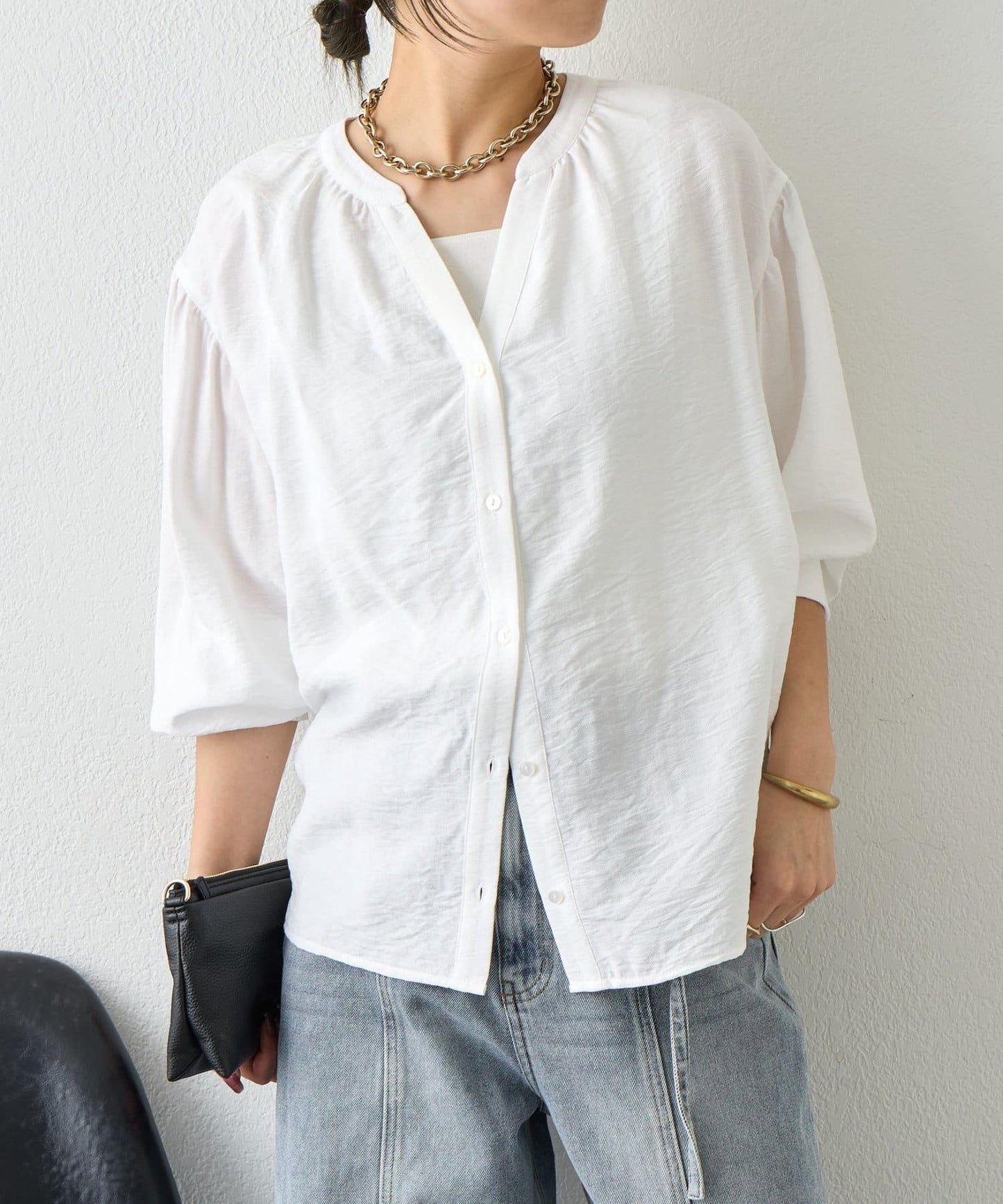 亞麻質感開領設計襯衫