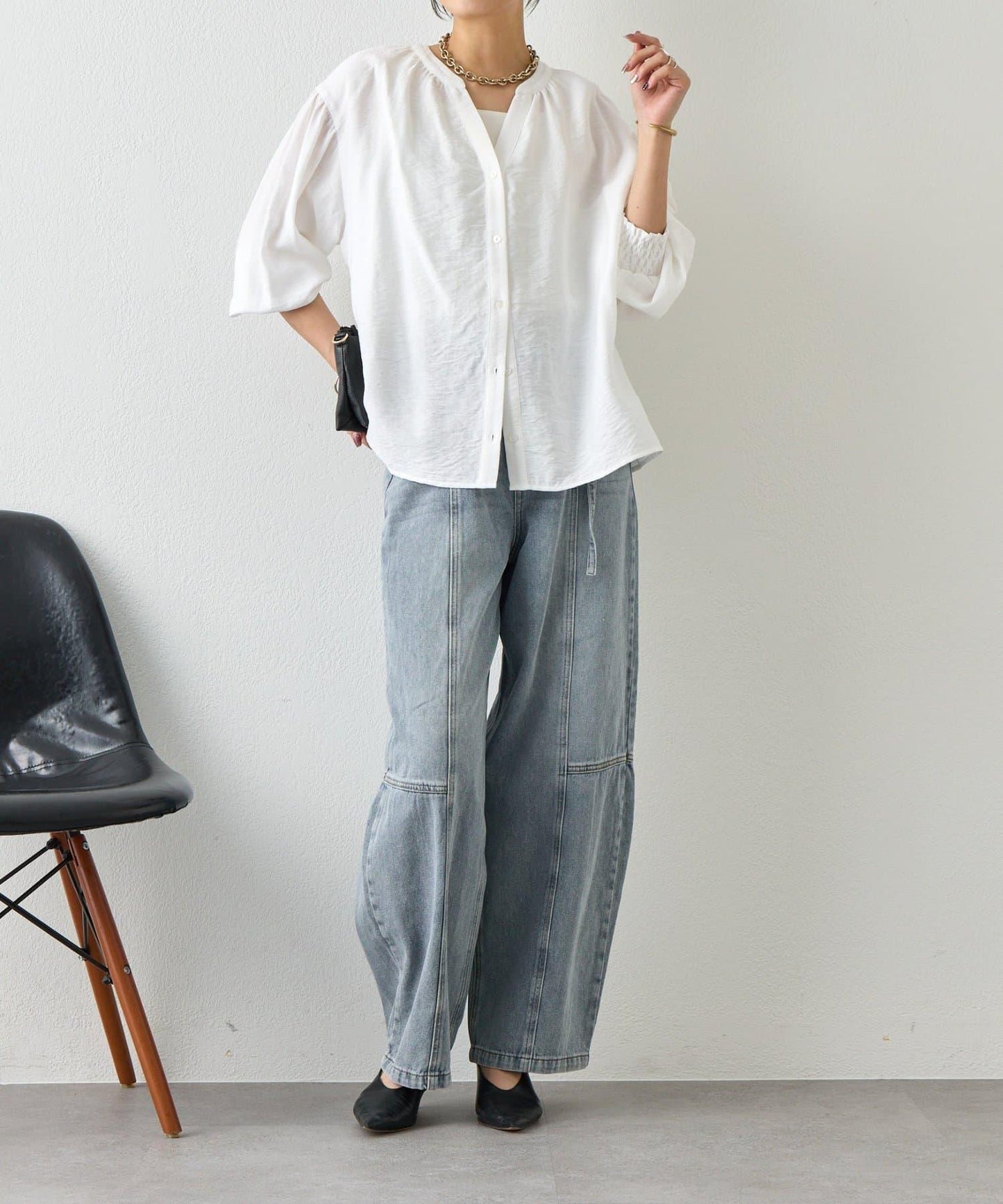 亞麻質感開領設計襯衫