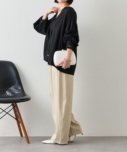 亞麻質感開領設計襯衫