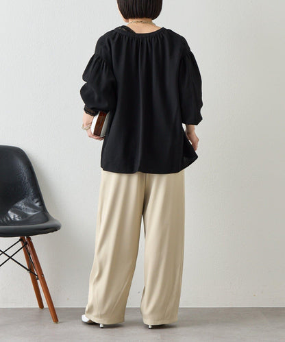 亞麻質感開領設計襯衫