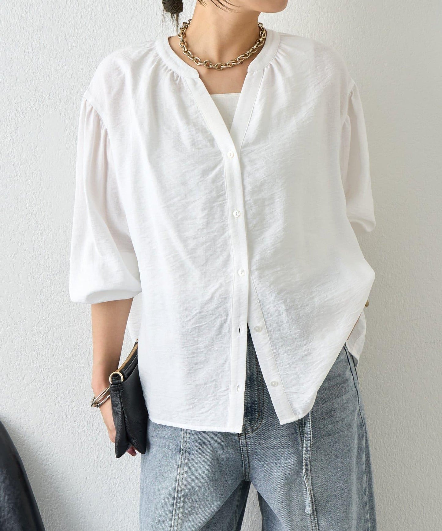 亞麻質感開領設計襯衫