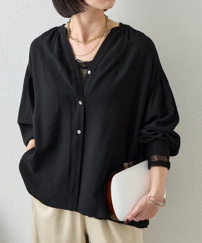 亞麻質感開領設計襯衫