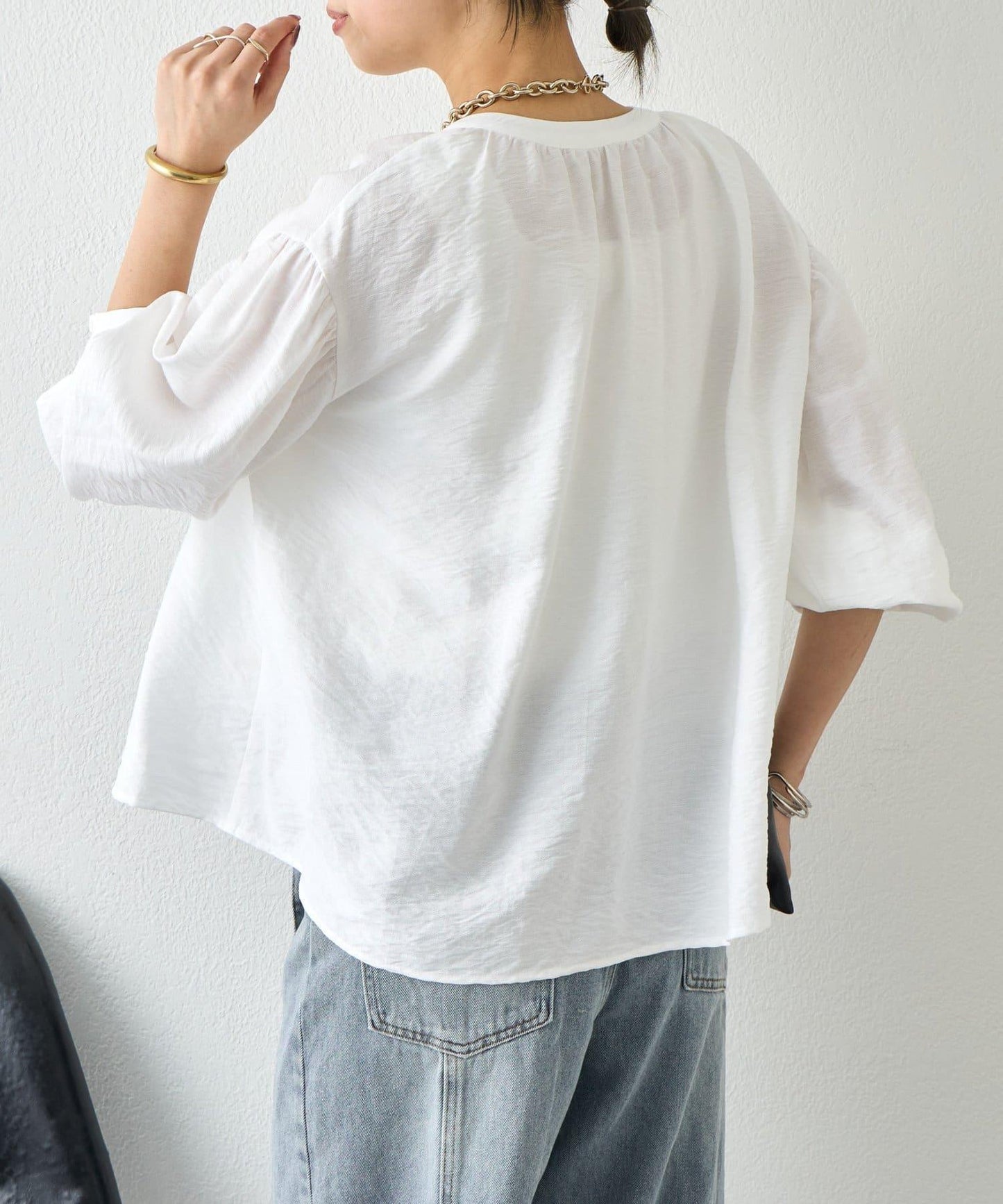 亞麻質感開領設計襯衫