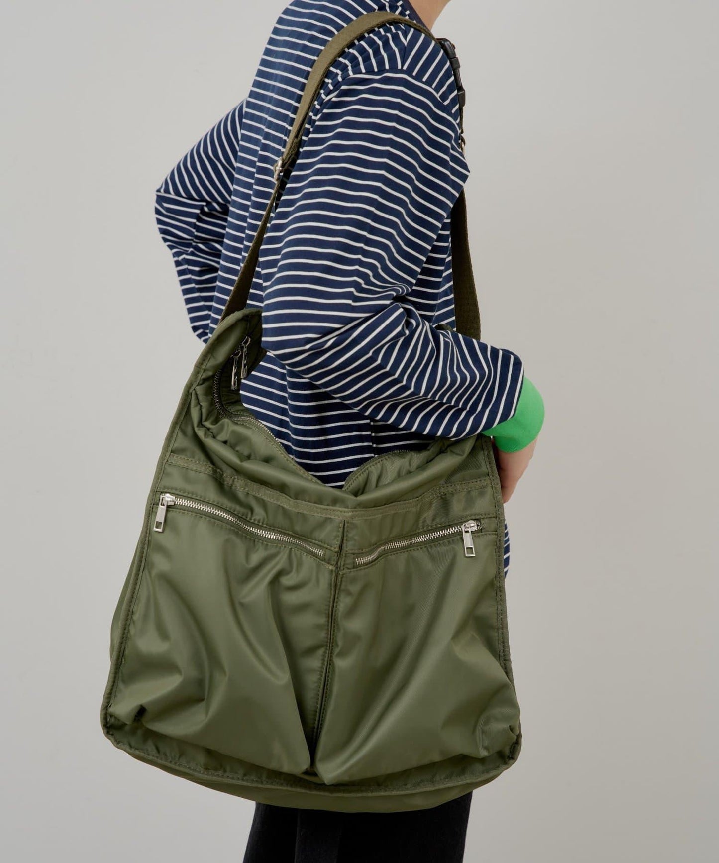 WHIMSIC 雙口袋設計 斜挎包