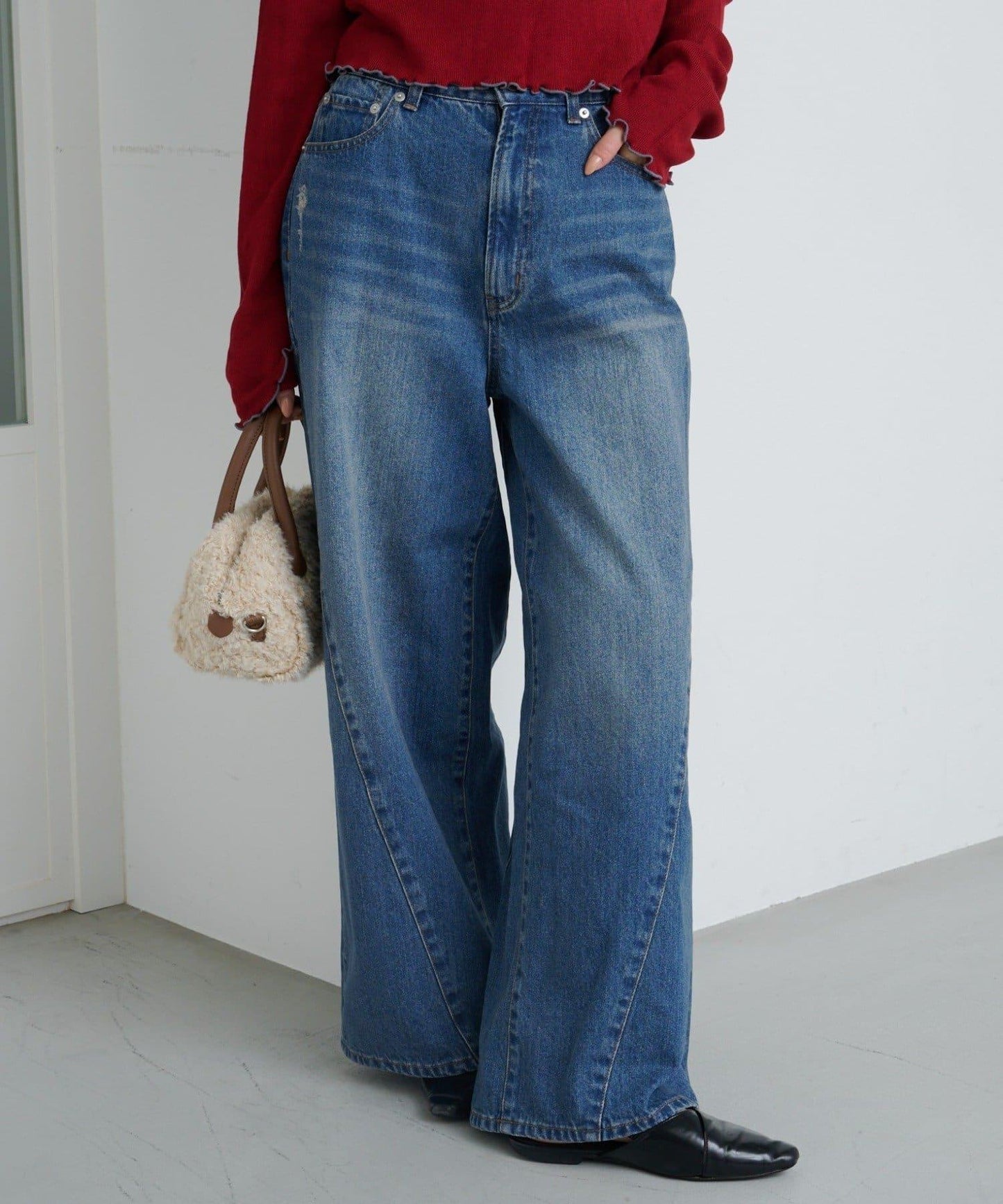 弧線縫線設計牛仔褲