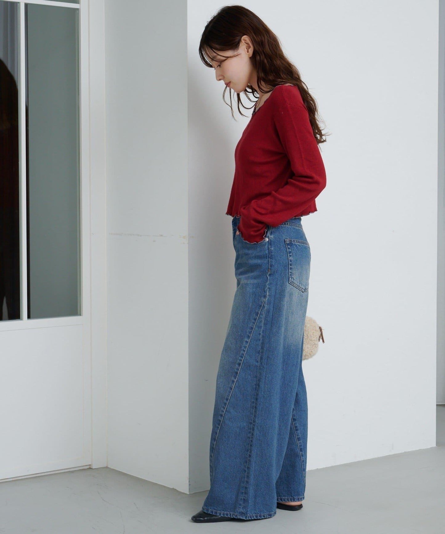 弧線縫線設計牛仔褲