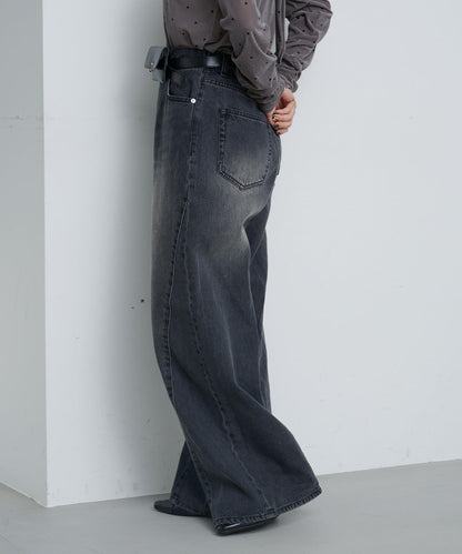 弧線縫線設計牛仔褲