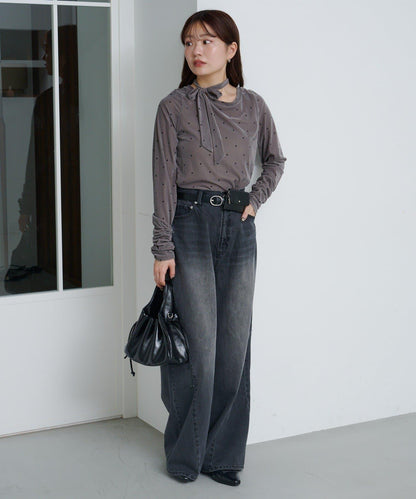 弧線縫線設計牛仔褲