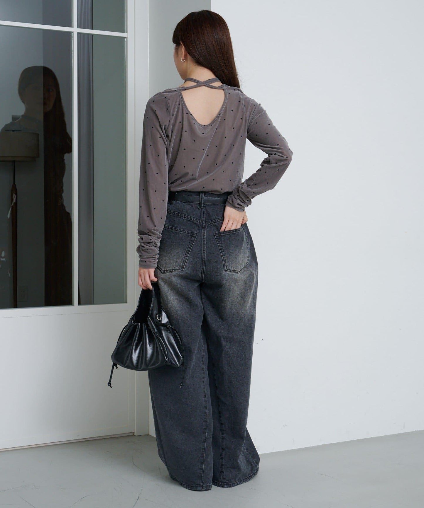 弧線縫線設計牛仔褲