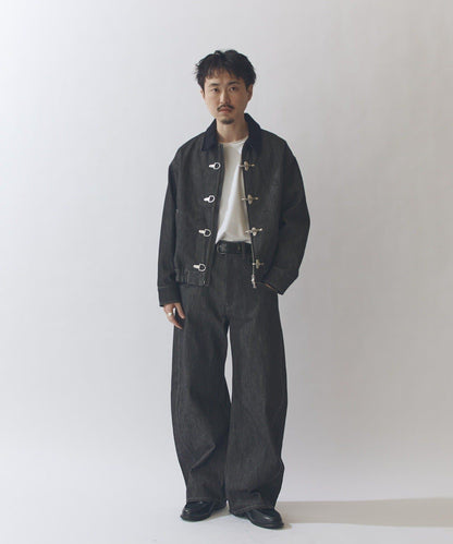 硬挺弧形牛仔褲