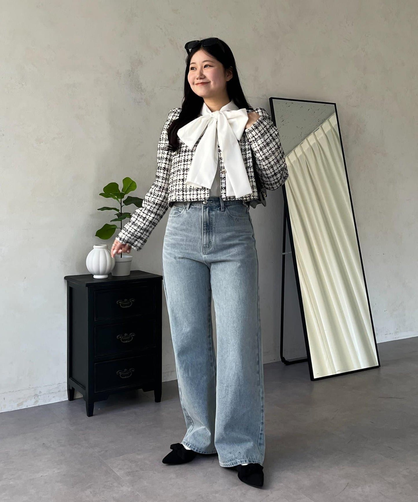 MIO 可調節按鈕直筒牛仔面料牛仔褲