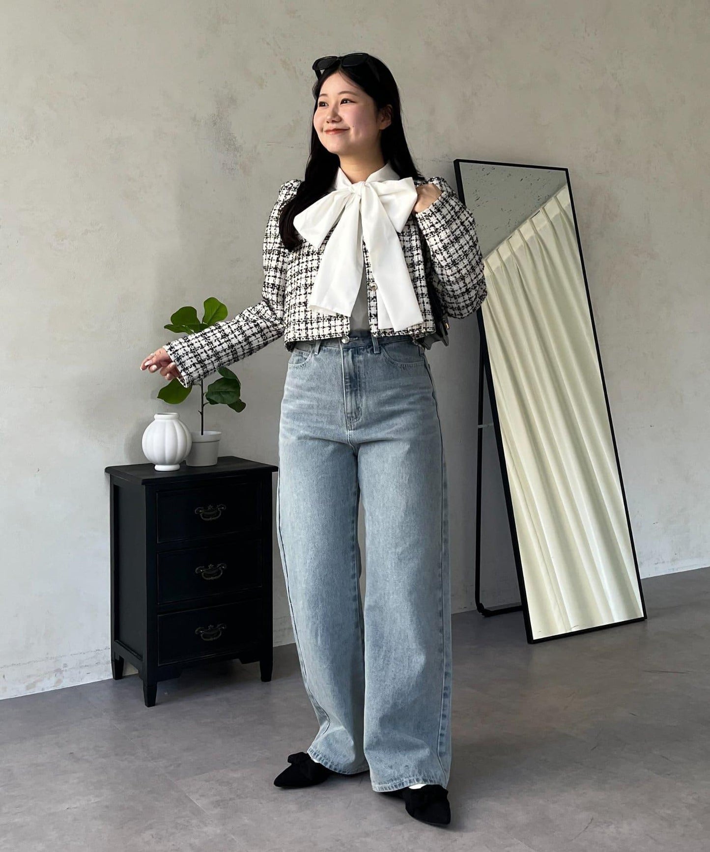 MIO 可調節按鈕直筒牛仔面料牛仔褲