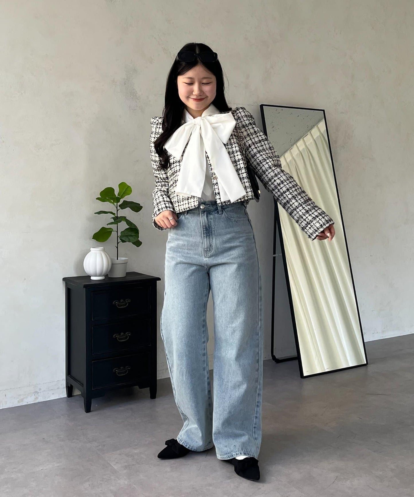 MIO 可調節按鈕直筒牛仔面料牛仔褲