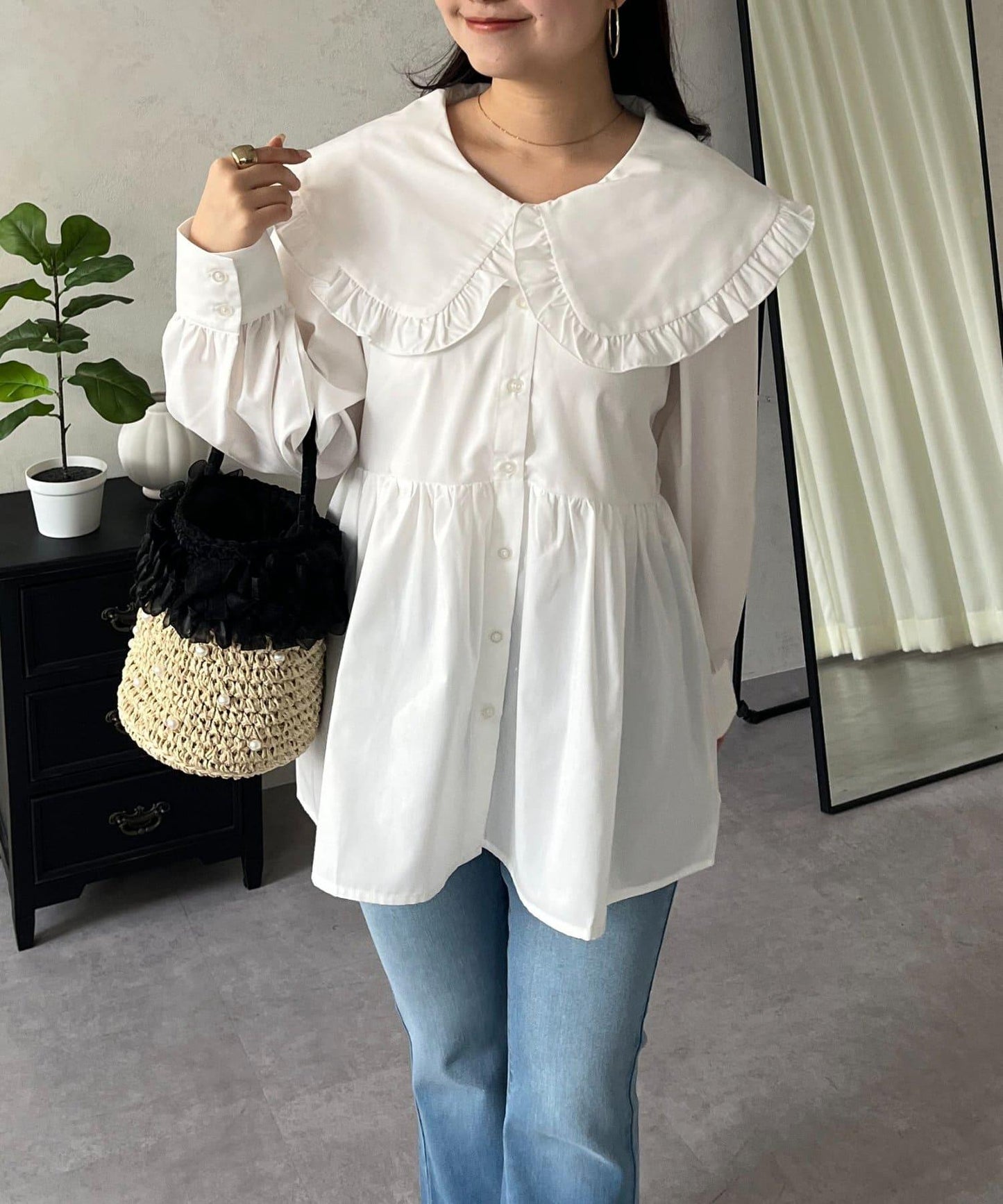 荷葉邊大翻領荷葉擺設計襯衫